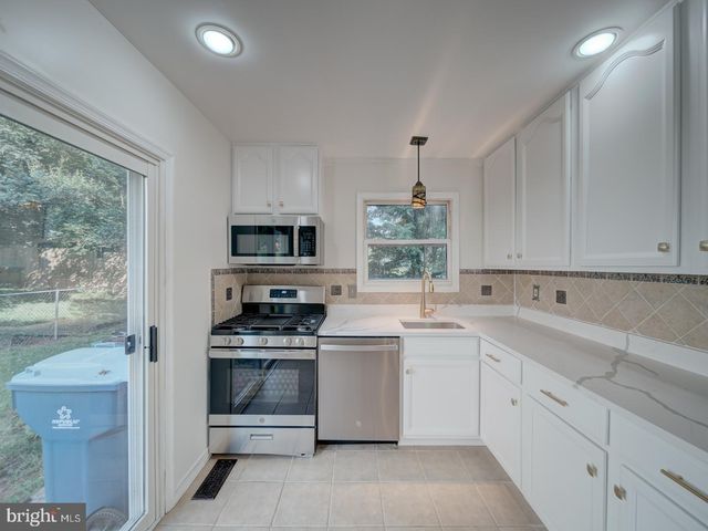 6207 GEMINI CT, Burke, VA 22015