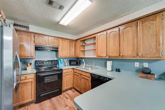 1505 E 1st North Street, Kaufman, TX 75142
