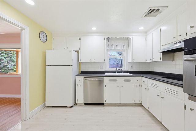 48 Irving Street, Walpole, MA 02081