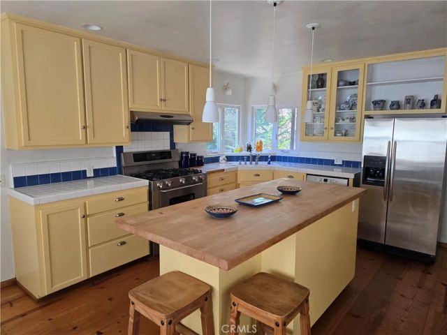 2300 Pineridge Drive, Cambria, CA 93428