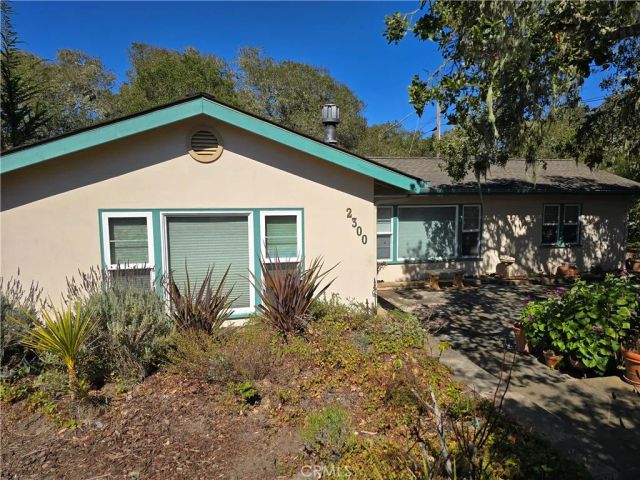 2300 Pineridge Drive, Cambria, CA 93428