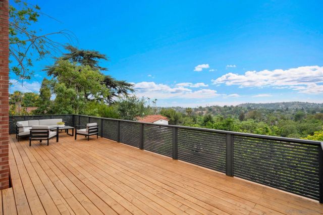 4360 Helix Canyon Dr, La Mesa, CA 91941