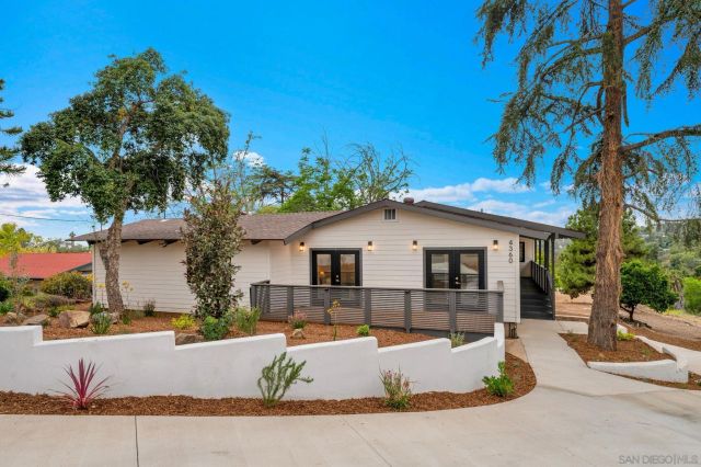 4360 Helix Canyon Dr, La Mesa, CA 91941