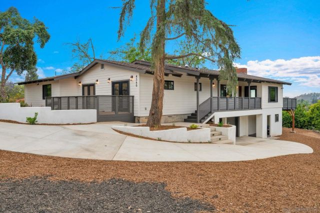 4360 Helix Canyon Dr, La Mesa, CA 91941