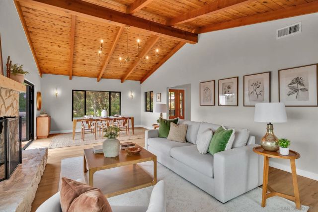 4360 Helix Canyon Dr, La Mesa, CA 91941