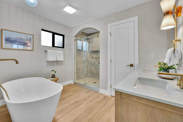4360 Helix Canyon Dr, La Mesa, CA 91941