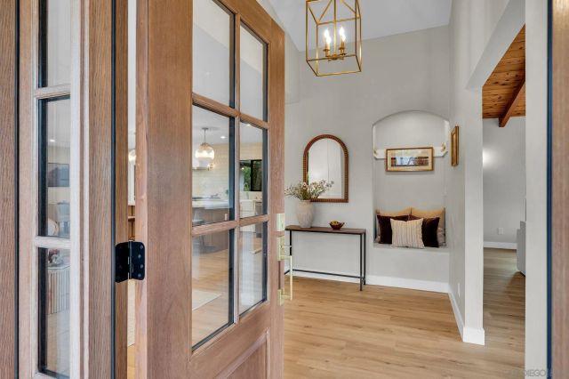 4360 Helix Canyon Dr, La Mesa, CA 91941