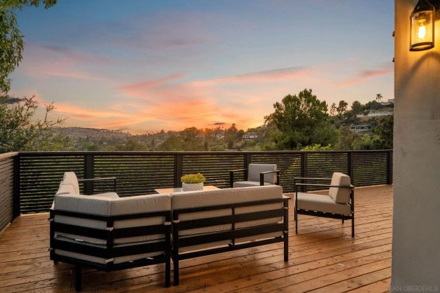4360 Helix Canyon Dr, La Mesa, CA 91941