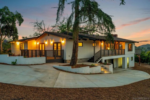 4360 Helix Canyon Dr, La Mesa, CA 91941