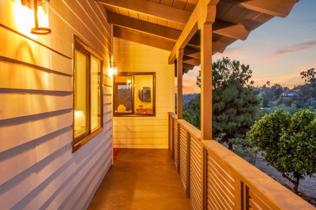 4360 Helix Canyon Dr, La Mesa, CA 91941