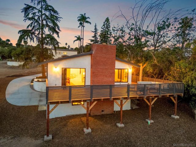 4360 Helix Canyon Dr, La Mesa, CA 91941