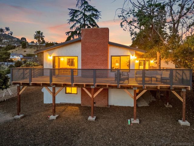4360 Helix Canyon Dr, La Mesa, CA 91941