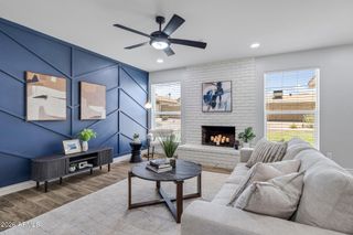 833 E Le Marche Avenue, Phoenix, AZ 85022