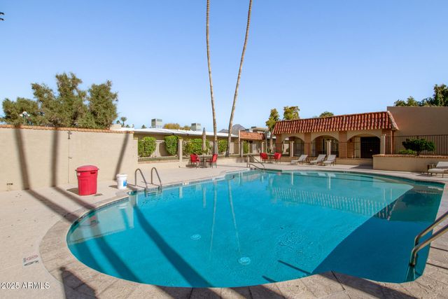 1320 E BETHANY HOME Road 54, Phoenix, AZ 85014