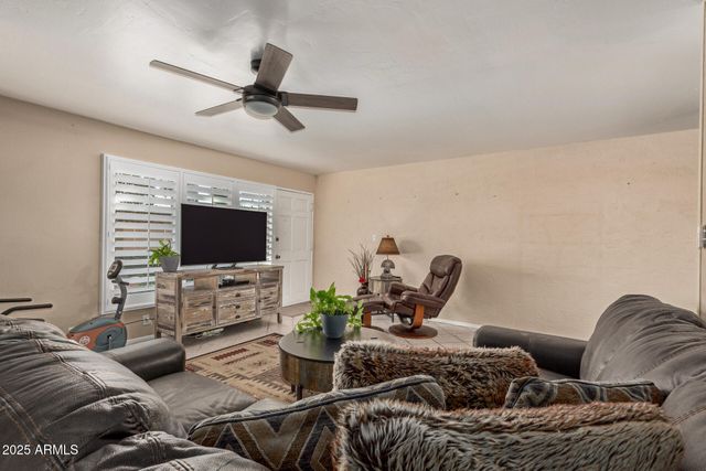 1320 E BETHANY HOME Road 54, Phoenix, AZ 85014