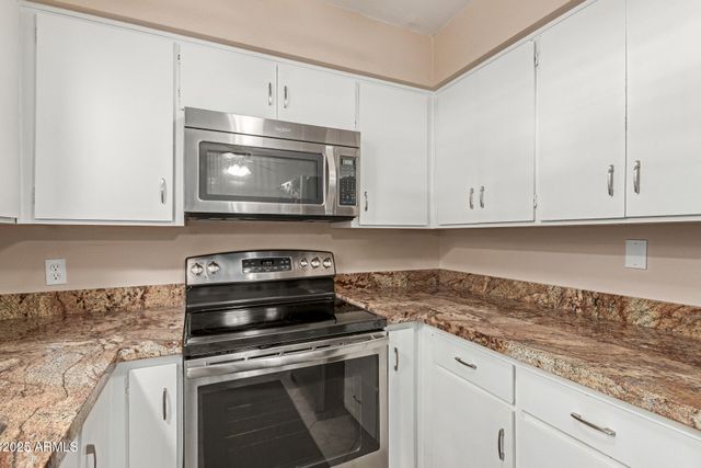 1320 E BETHANY HOME Road 54, Phoenix, AZ 85014