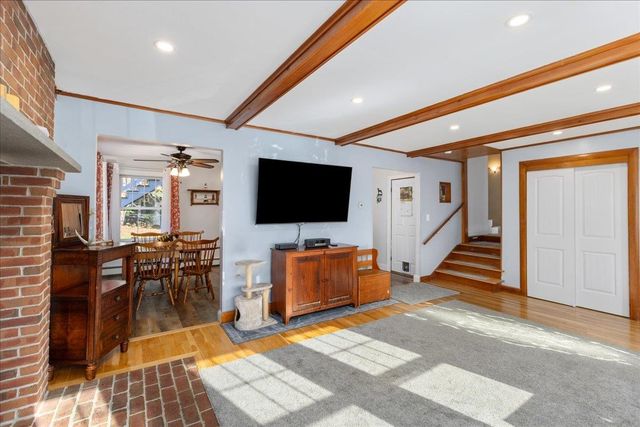 82 Chase Road, South Hampton, NH 03827