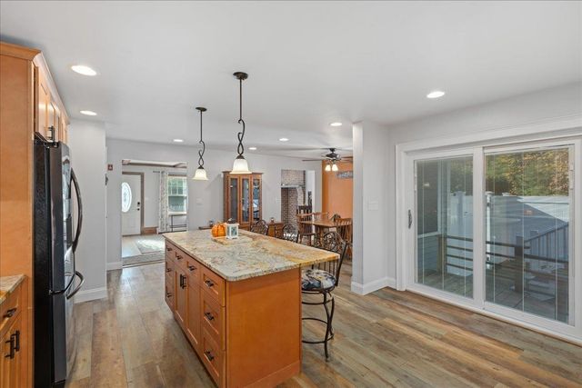 82 Chase Road, South Hampton, NH 03827