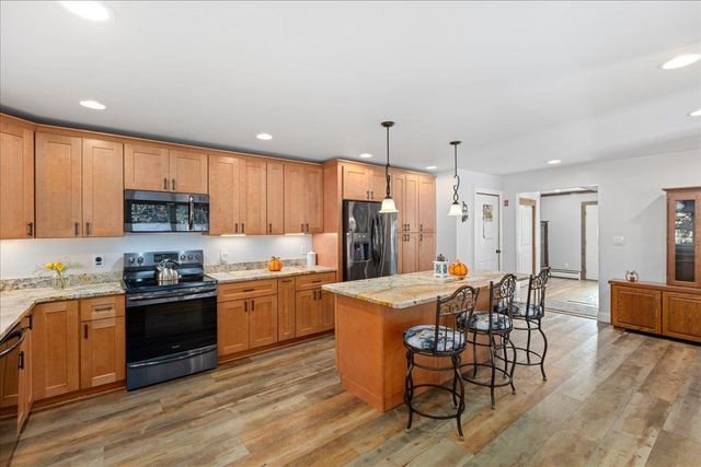 82 Chase Road, South Hampton, NH 03827