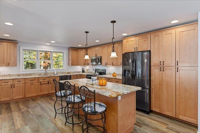 82 Chase Road, South Hampton, NH 03827