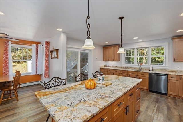 82 Chase Road, South Hampton, NH 03827