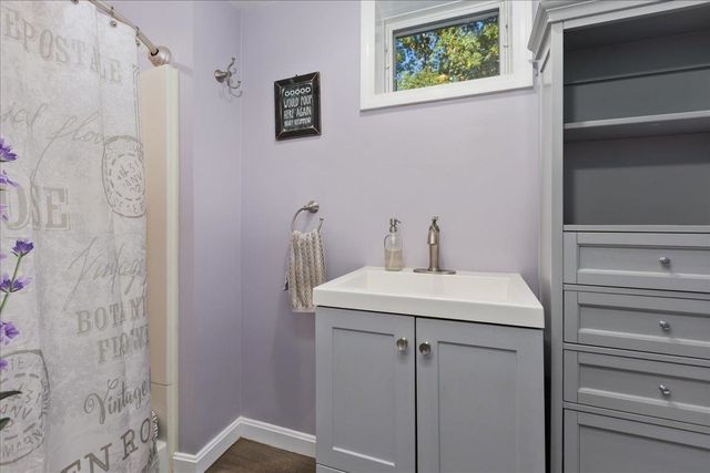 82 Chase Road, South Hampton, NH 03827