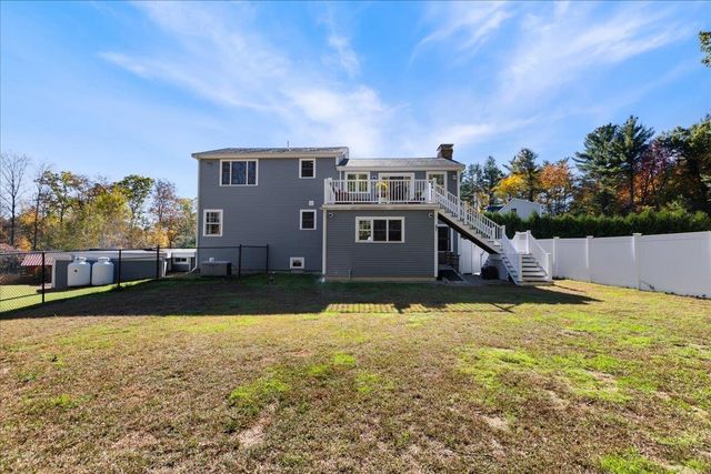 82 Chase Road, South Hampton, NH 03827