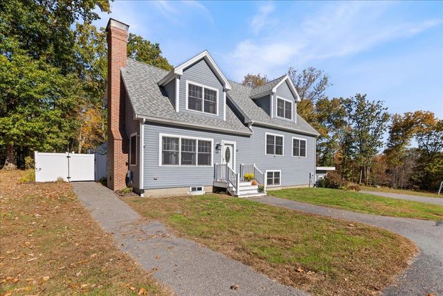 82 Chase Road, South Hampton, NH 03827