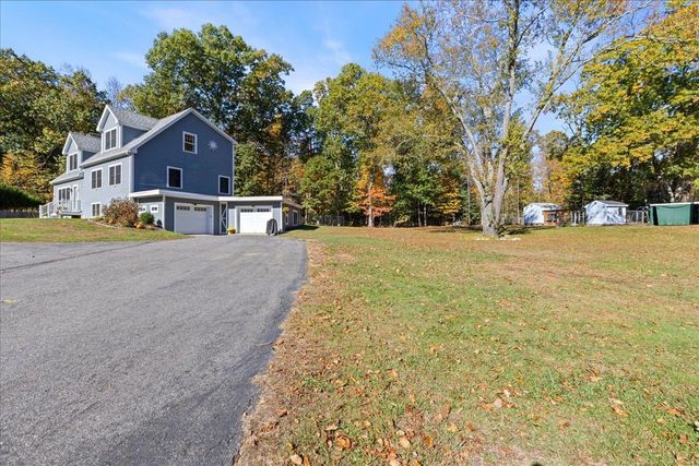 82 Chase Road, South Hampton, NH 03827