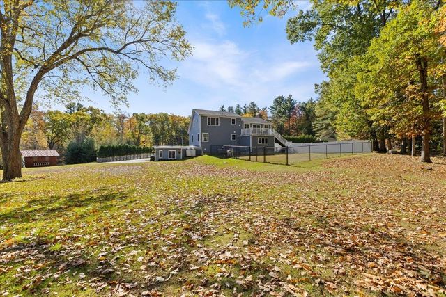 82 Chase Road, South Hampton, NH 03827