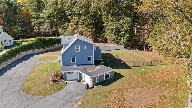 82 Chase Road, South Hampton, NH 03827