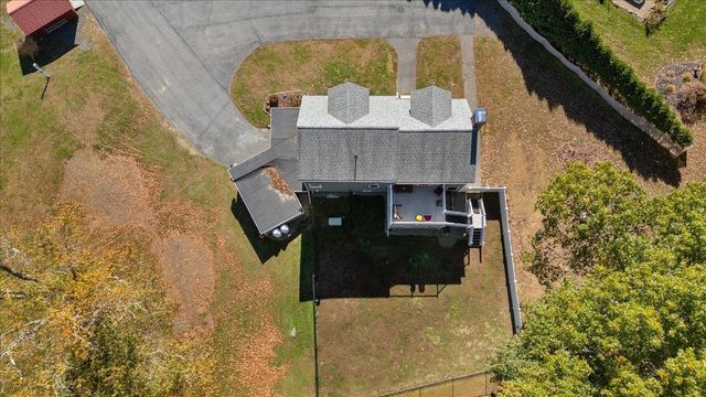 82 Chase Road, South Hampton, NH 03827