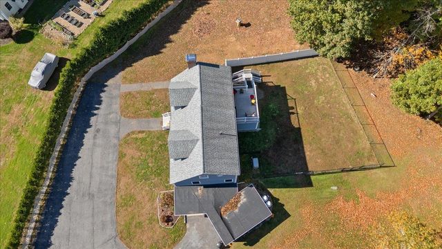 82 Chase Road, South Hampton, NH 03827
