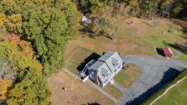 82 Chase Road, South Hampton, NH 03827