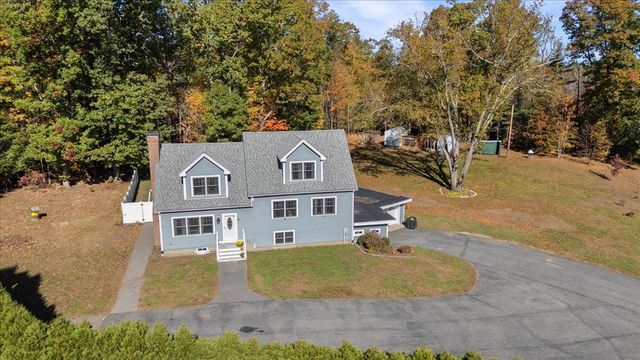 82 Chase Road, South Hampton, NH 03827