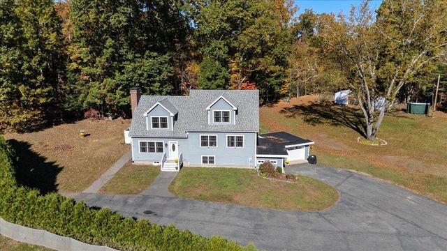 82 Chase Road, South Hampton, NH 03827