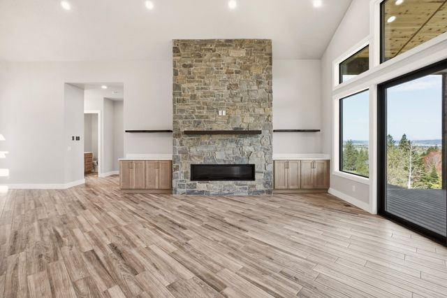 238 N Legacy Ridge Dr, Liberty Lake, WA 99019