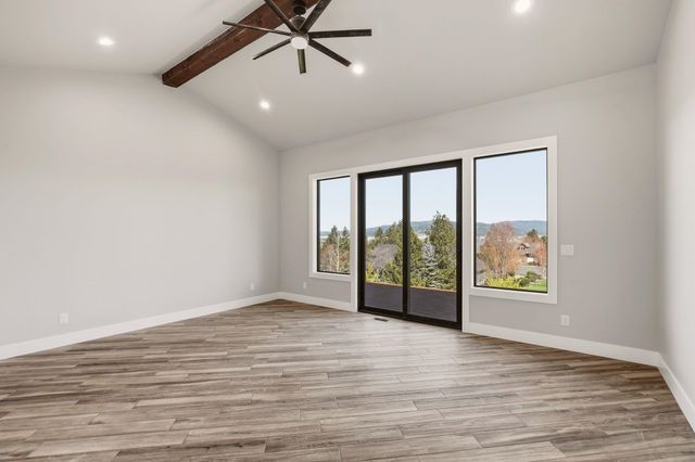 238 N Legacy Ridge Dr, Liberty Lake, WA 99019