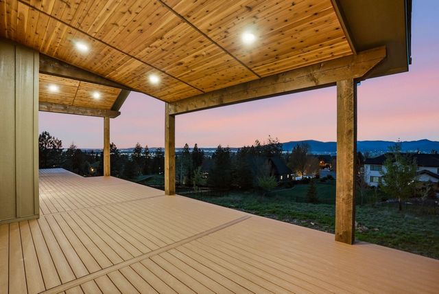 238 N Legacy Ridge Dr, Liberty Lake, WA 99019