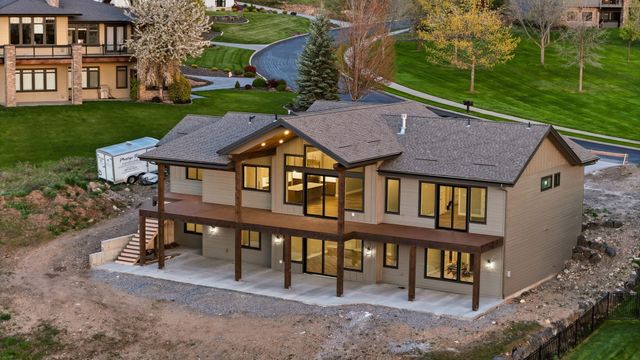 238 N Legacy Ridge Dr, Liberty Lake, WA 99019