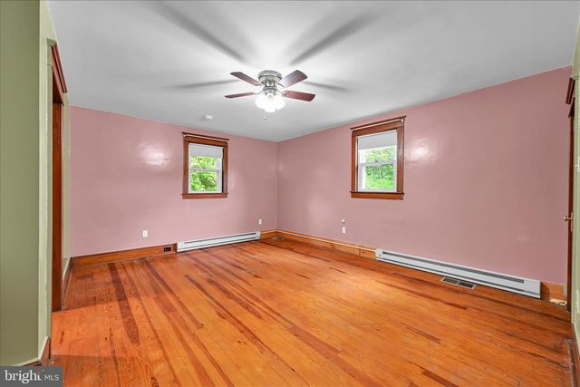 366 VALLEY ST, New Philadelphia, PA 17959