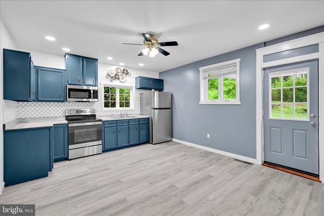 366 VALLEY ST, New Philadelphia, PA 17959