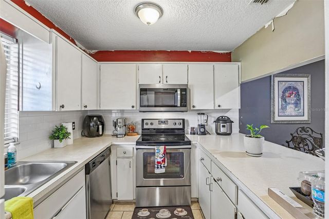 1526 TANGELO CIRCLE, Kissimmee, FL 34746