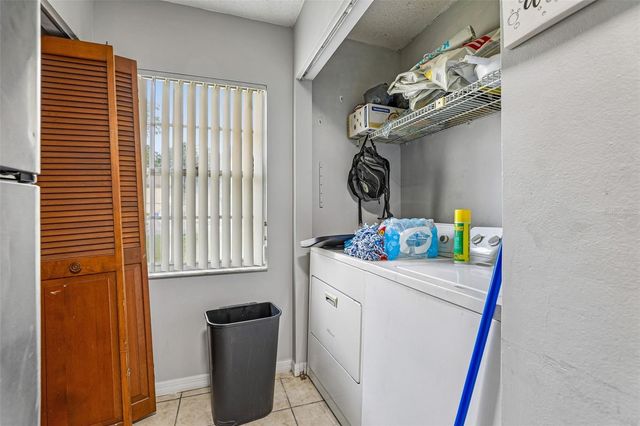 1526 TANGELO CIRCLE, Kissimmee, FL 34746