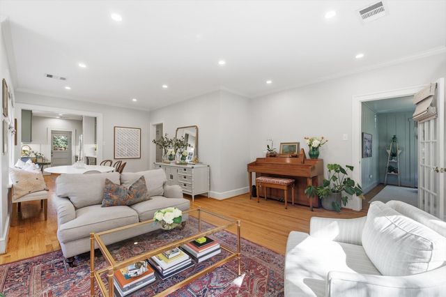 6351 Velasco Avenue, Dallas, TX 75214