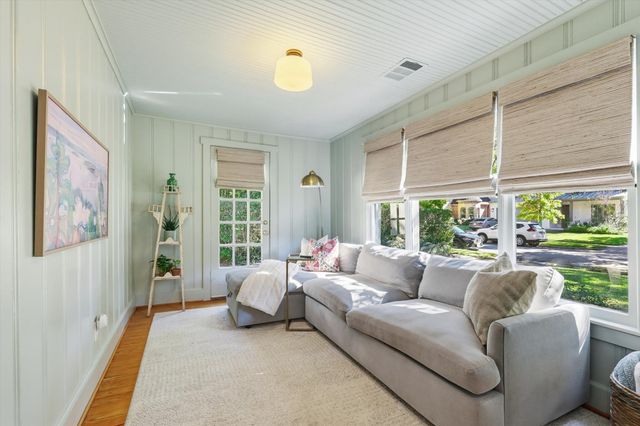 6351 Velasco Avenue, Dallas, TX 75214