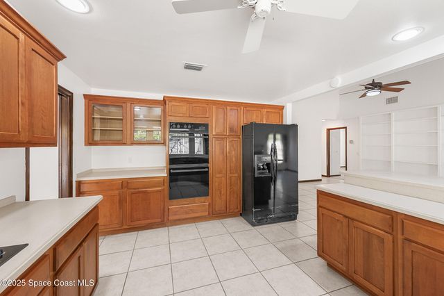 724 Puesta Del Sol Plaza, Indialantic, FL 32903