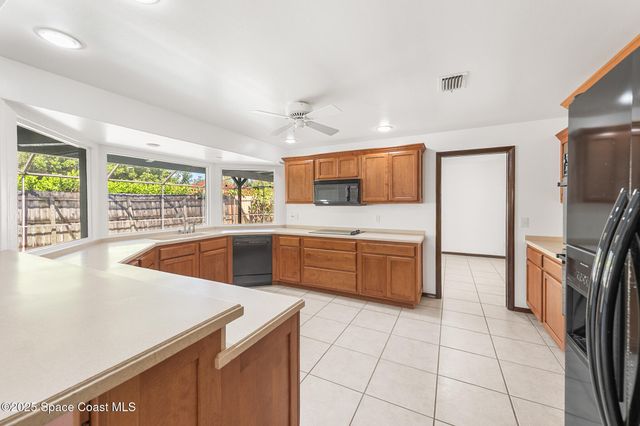 724 Puesta Del Sol Plaza, Indialantic, FL 32903