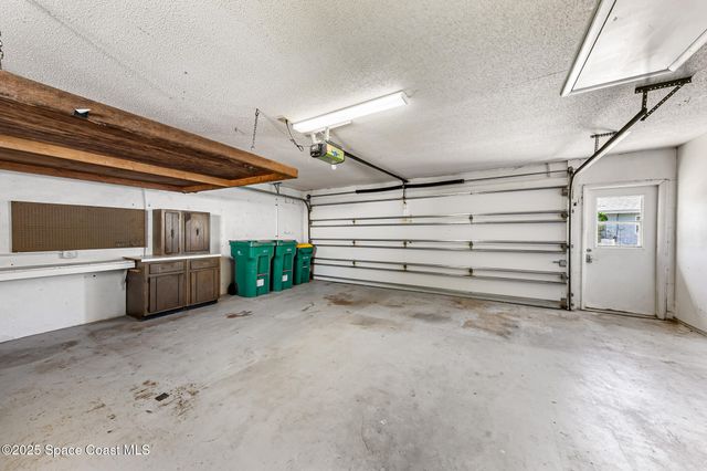 724 Puesta Del Sol Plaza, Indialantic, FL 32903