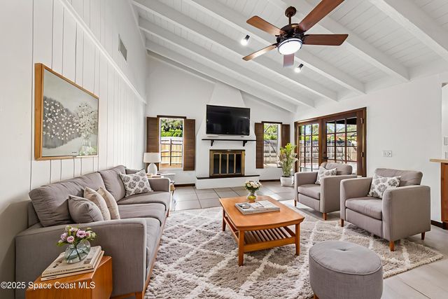 724 Puesta Del Sol Plaza, Indialantic, FL 32903